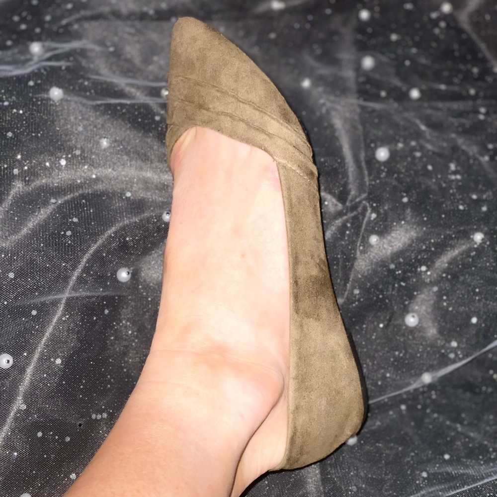 Charlotte Russe stiletto flats